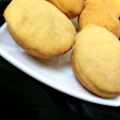 A picture of Puffed bread.