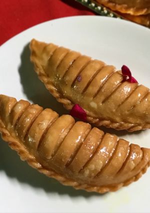 A picture of Layered gujiya.