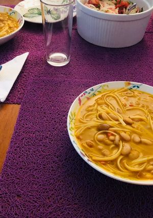 Una foto de Porotos con Riendas