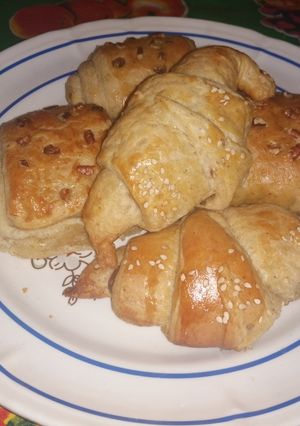 Una foto de Chocolatines y croissant
