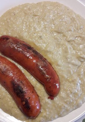 Una foto de Puré de Porotos con zapallo y Longanizas