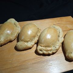 A picture of Meat pie dough.