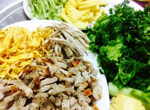 Hình của món Phở cuốn.
