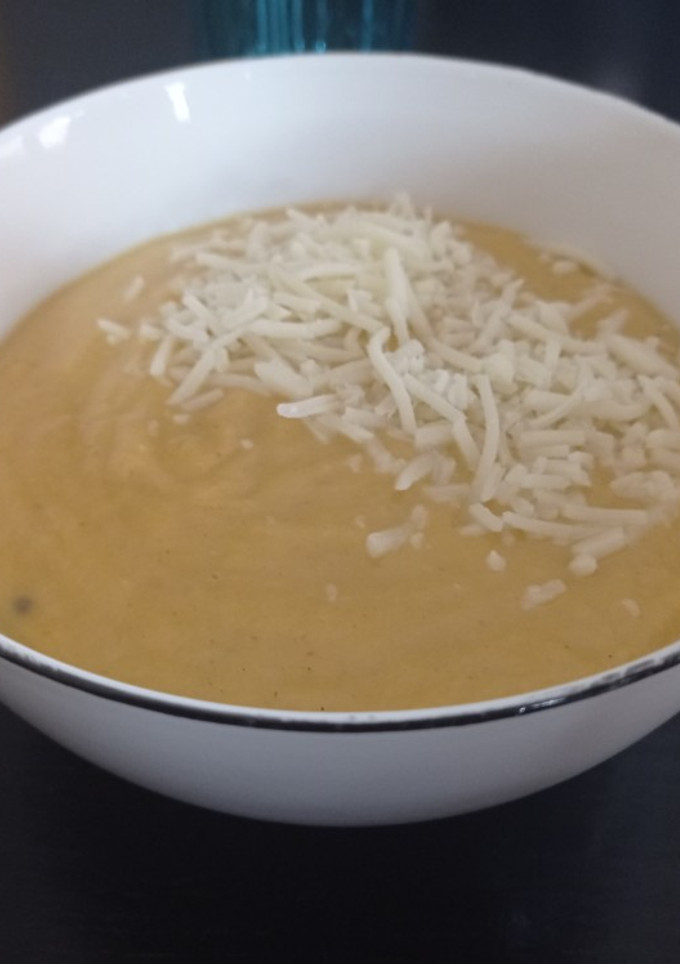 Una foto de Mambo // Crema de Calabaza Asada