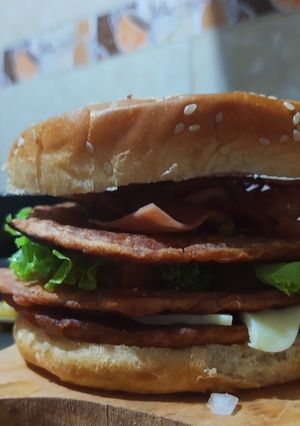 Una foto de Mega Hamburguesa casera