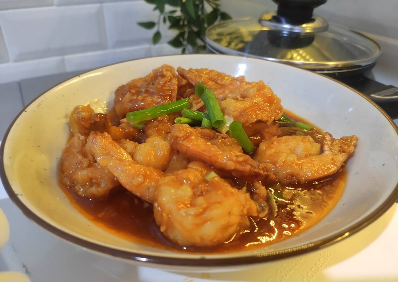 Crunchy Shrimp with Sweet and Sour Souce