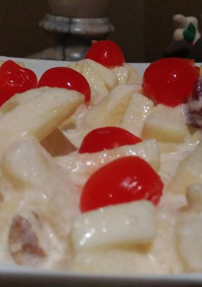 Una foto de Ensalada de manzana navideña