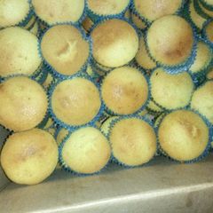 A picture of 100 pieces cupcakes recipe.