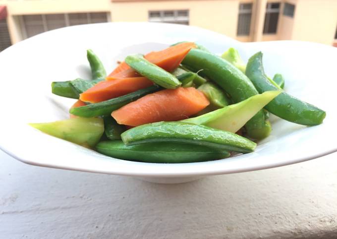 Sugar Snap Pea And Carrot With Anchovies Sauce