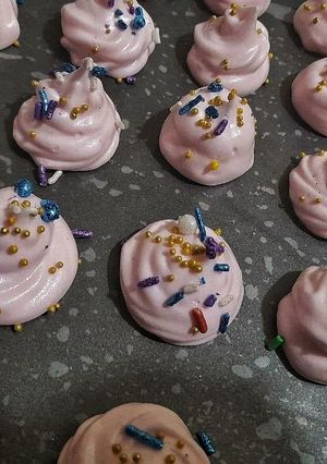 Una foto de Merengues 🧁