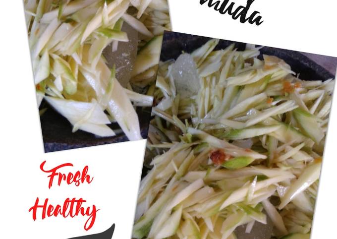 Langkah Mudah untuk Menyiapkan Rujak mangga muda, Bikin Ngiler