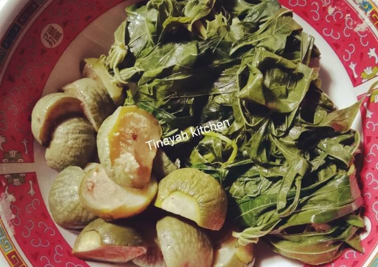 Lalapan sayur singkong & sayur terong ijo