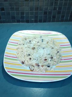 Φωτογραφία της συνταγής Γιορτινό ρύζι με σταφίδες!!!