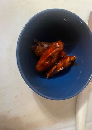 Una foto de Alitas caramelizado en BBQ