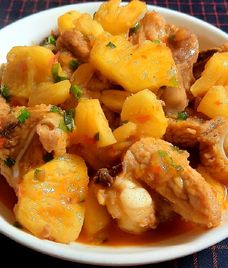 thịt lợn kho dứa