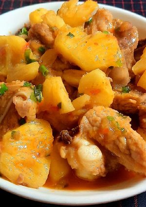 Hình của món Sườn non kho thơm.