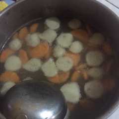 Sup Daging Sapi dengan Bakso & Wortel-レシピのメイン写真