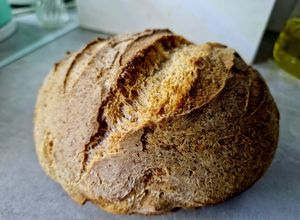 Gluténmentes ropogós kenyér recept fotója
