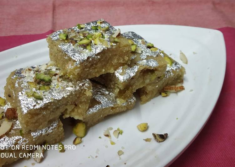 Easiest Way to Autumn Yummy Sooji Mawa Barfi