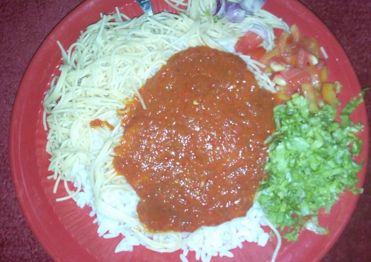 Rice stew and salad with super gatte