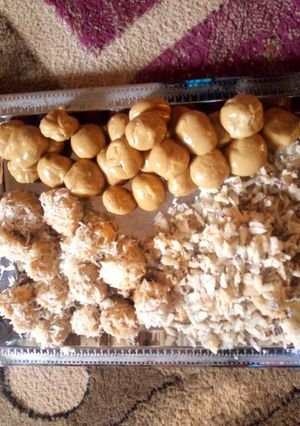 A picture of Kayan Dadi. Delicious Sweet(kwakumeti yan gayu).