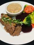 Picanha a la Parrilla con Ensalada y Frijoles!