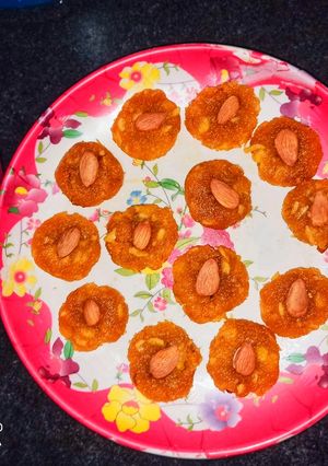सेव की मिठाई (sev ki mithai recipe in hindi) रेसिपी मुख्य फोटो