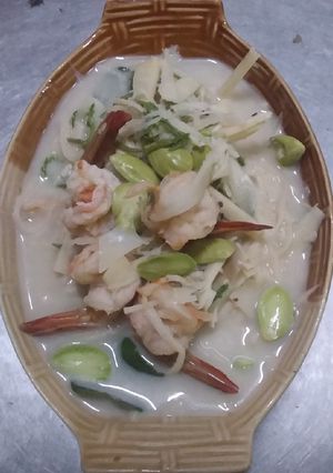 รูปของ ต้มกะทิหน่อไม้สดใส่กุ้ง