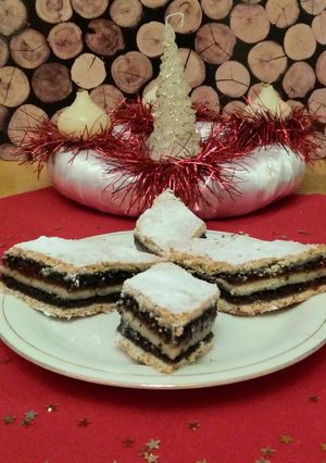 Mákos- meggylekváros zserbó recept fotója