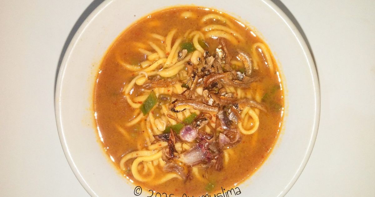 Mie Rebus Bumbu Khas Siak (Hack Mie Instan Ayam Bawang)