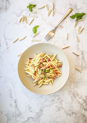 Foto di Cavatelli con zafferano, zucchine, gorgonzola e pancetta 💛