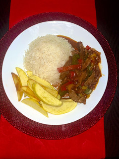 Una foto de Lomo saltado 🇵🇪