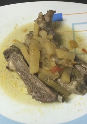 Una foto de Costillas de cerdo guisadas