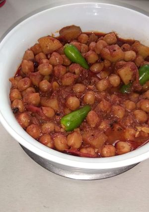 A picture of Bengal's famous ghoogni.