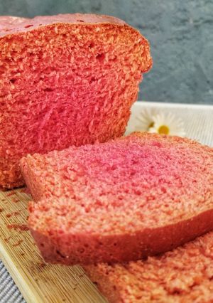 Una foto de Pan brioche de remolacha