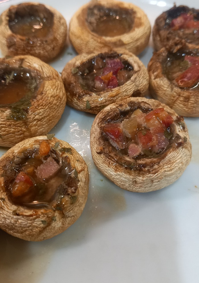 Una foto de Champiñones al jerez (plato único o guarnición)