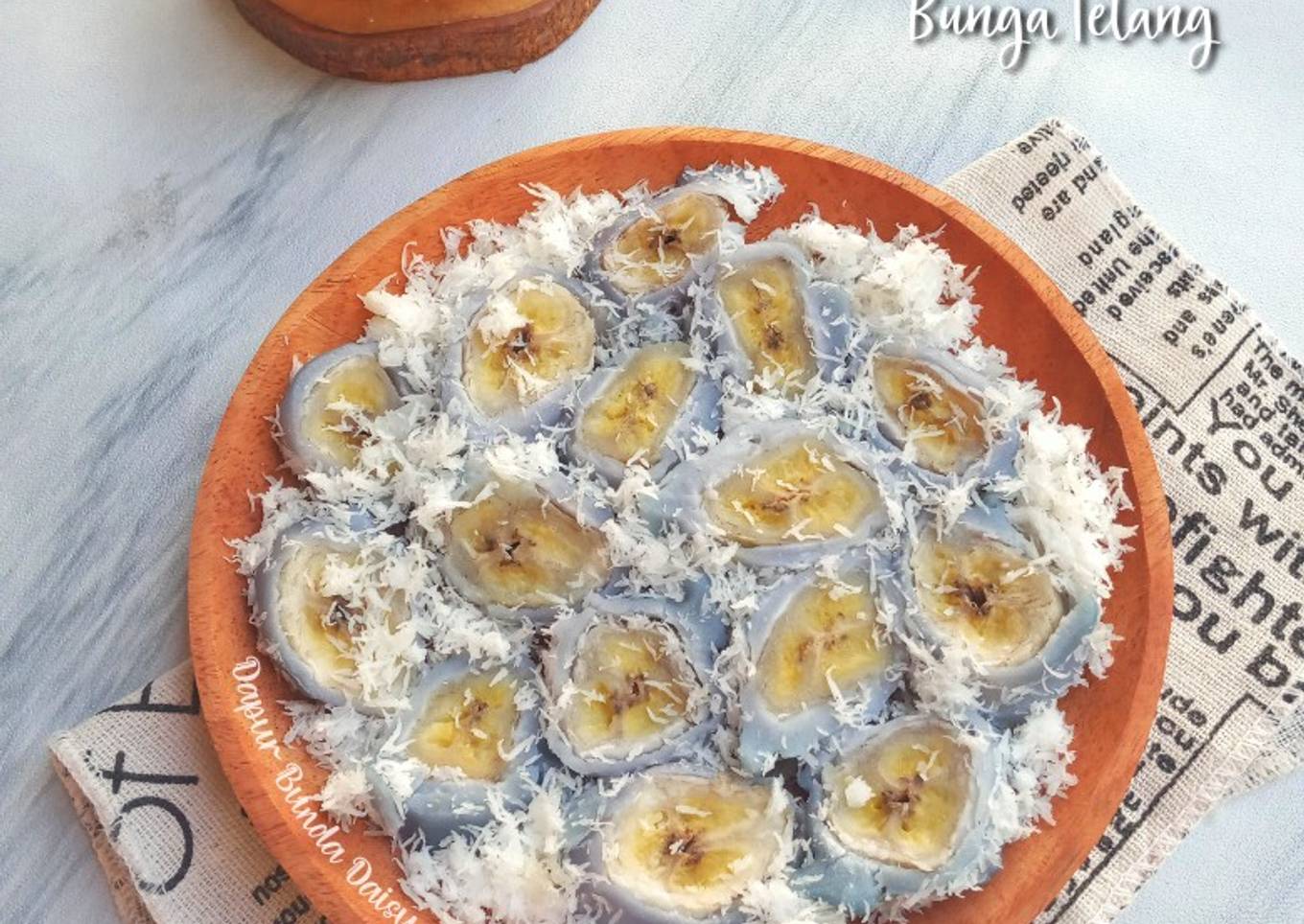 Pisang Rai Bunga Telang
