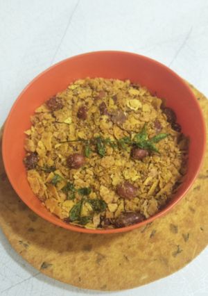 A picture of Khakhra Chivda.