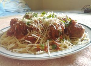 Una foto de Spaguetti con albóndigas de venado