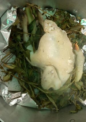 Hình của món Gà hấp muối.