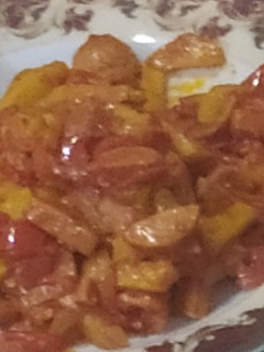عکسی از دستور سیب زمینی با سوسیس😋🍟