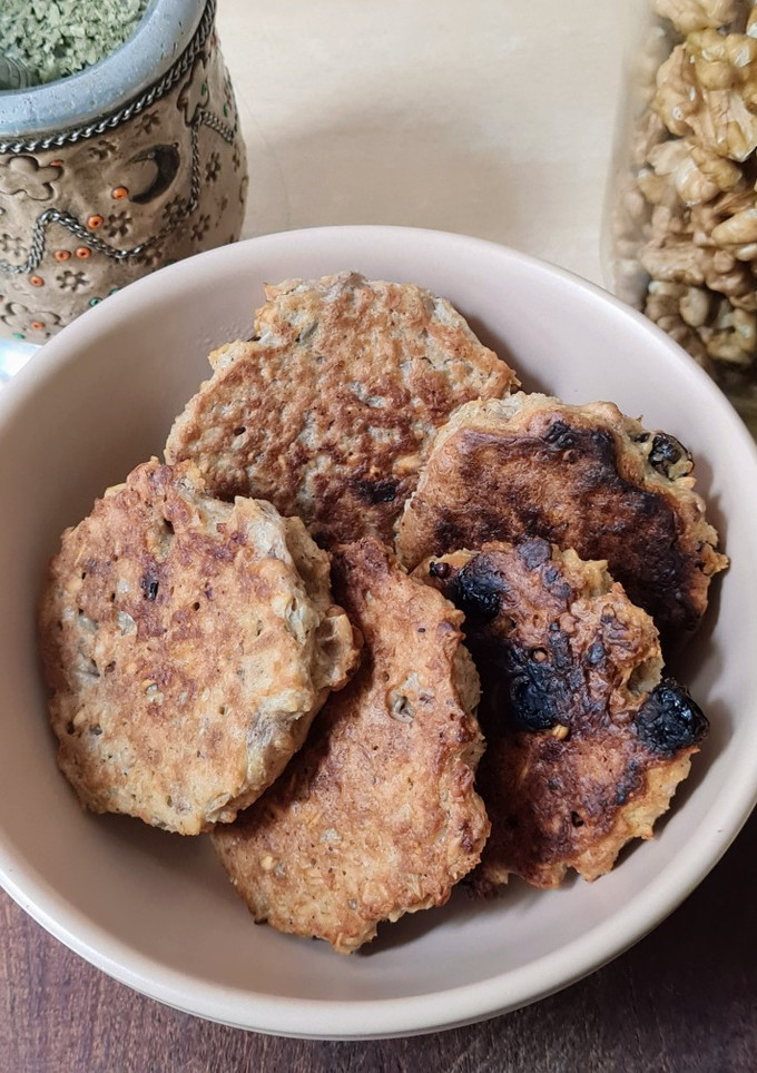 Una foto de Galletas de avena con nueces y pasas de uva 🍪 sin azúcares agregados ni edulcorantes