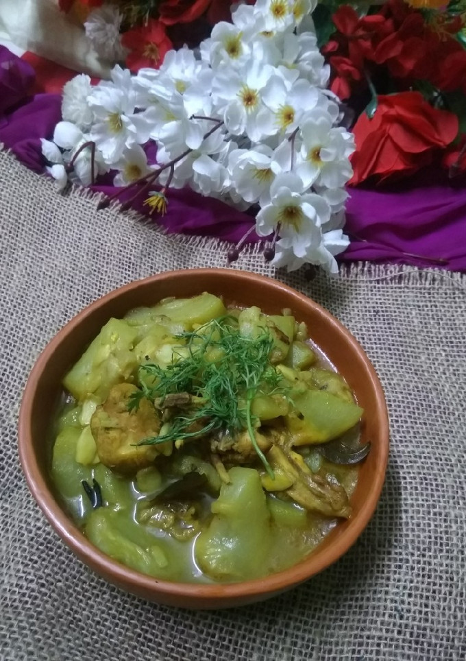 লাউ চিকেন রেসিপির প্রধান ছবি