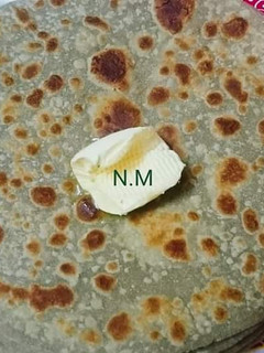 A picture of Bajry ki roti.