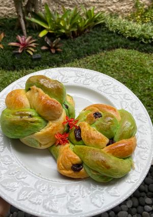 Foto resep Roti Simple"Emerald Twist Bun"