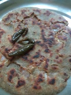 पनीर प्याज का ज्वार पराठा रेसिपी मुख्य फोटो