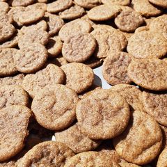 A picture of Auntie's Gingersnaps.