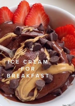 A picture of Healthy banana ice cream.