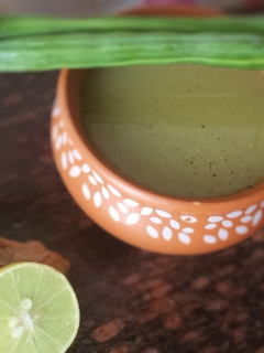 સરગવાનો સૂપ (Drumstick Soup Recipe In Gujarati) રેસીપી મુખ્ય ફોટો