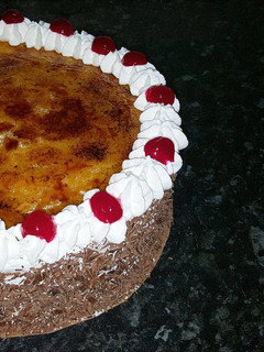 Una foto de Tarta San marcos (trufa y nata)